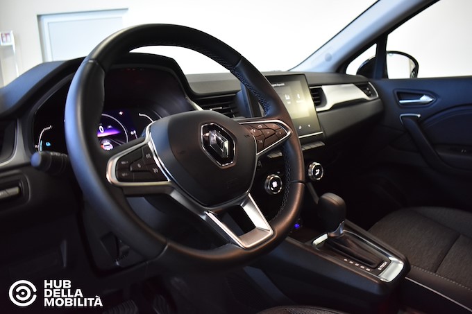 CAPTUR E-TECH HYBRID